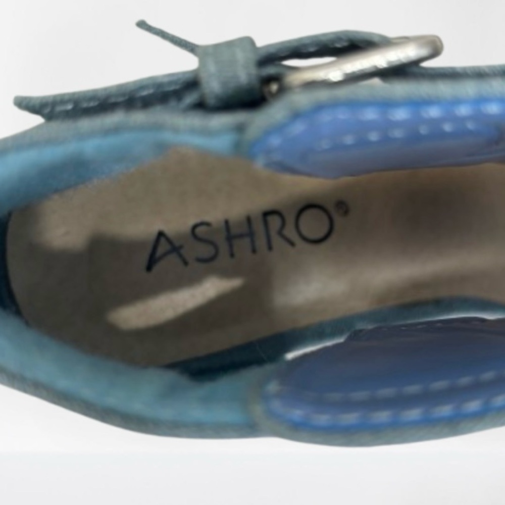 Ashro Blue Heels with Modern Buckle Design - Picture 7 of 7